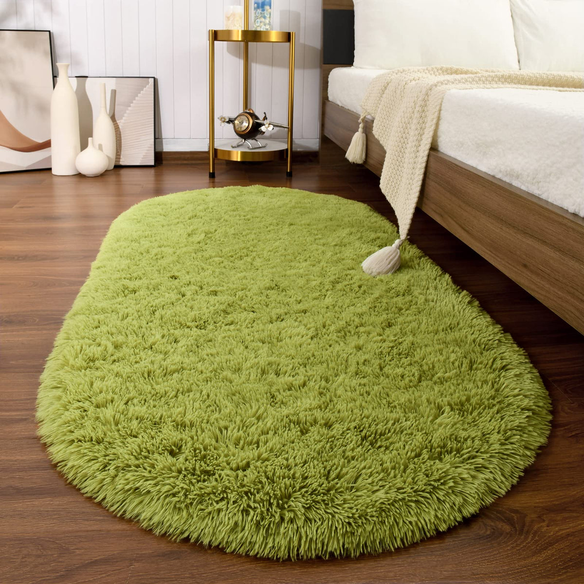 Softlife Fluffy Rugs for Bedroom, Shag Cute Area Rug for Girls/Boys and Kids Baby Room Home Decor, 2.6 x 5.3 Feet Oval Indoor Carpet for Nursery Dorm Living Room, Creamy