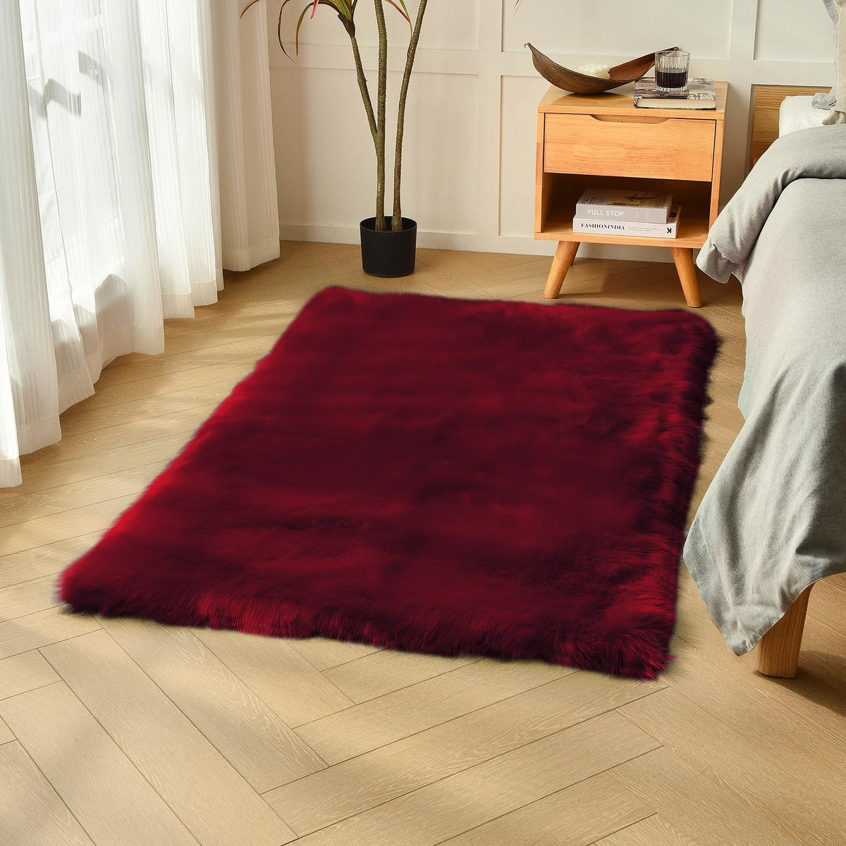 duduta White Faux Fur Throw Rug 2x3 ft, Small Bedside Rug Dorm Chair Cover