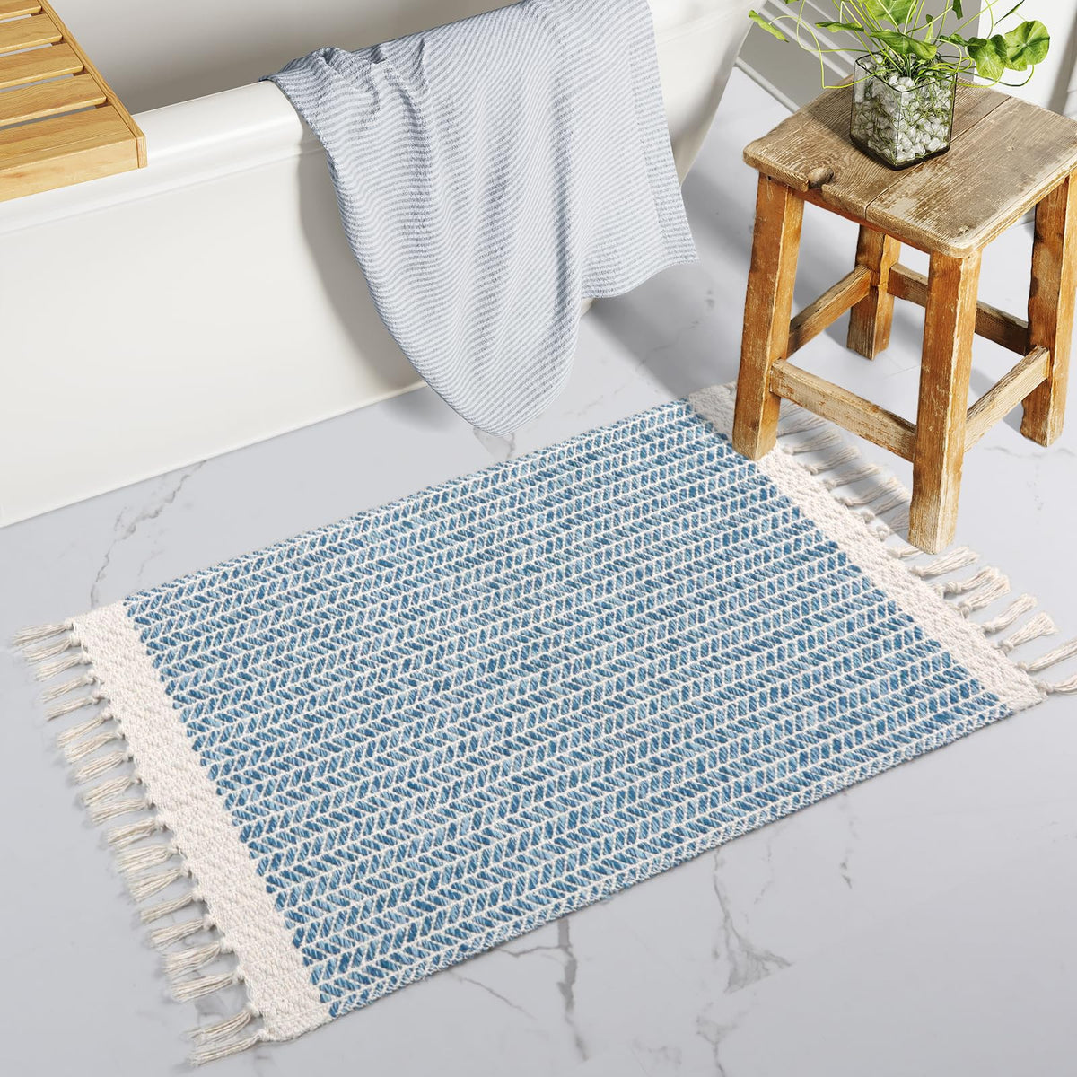 Lahome Belle Boho Bathroom Rugs, Small 2x3 Front Door Mat Lightweight Kitchen Rug Woven Cotton Area Rug with Tassels, Farmhouse Washable Black and White Throw Rug Low Pile Carpet for Entry Laundry