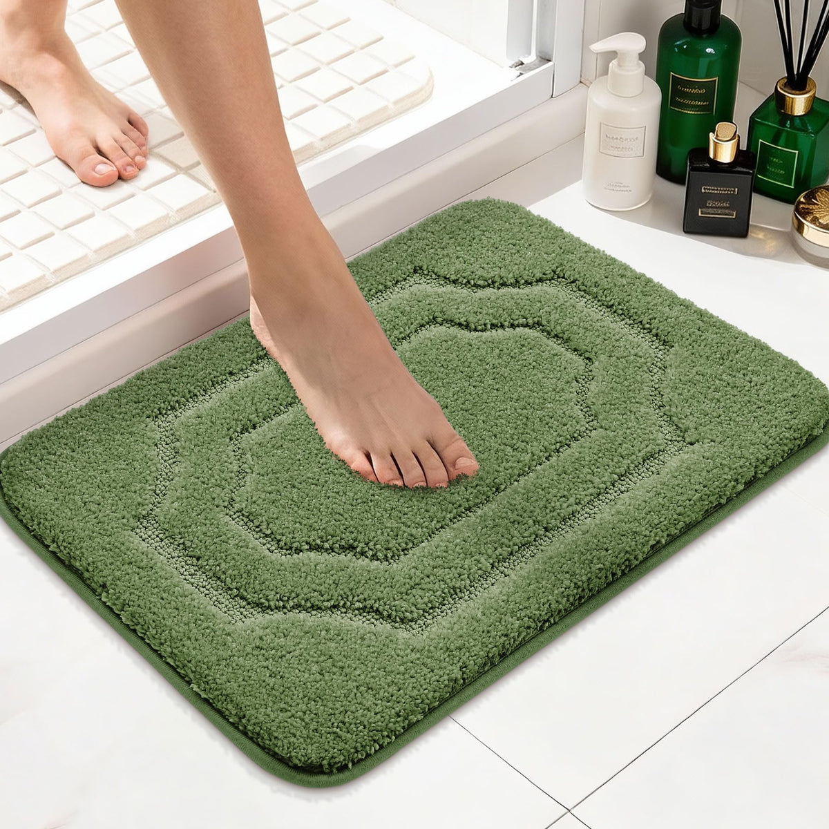 BEQHAUSE Bathroom Rugs Non Slip Bath Mat Soft Absorbent, 24"x36", Green