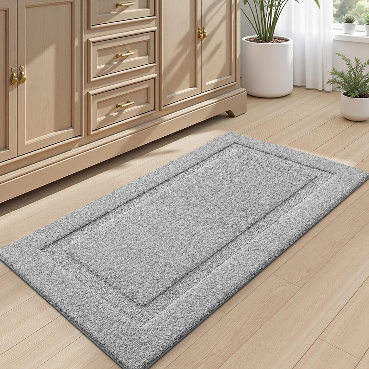 LUMI Ultra Soft Bathroom Rugs Absorbent, Non Slip Bath Mat 24x36, White