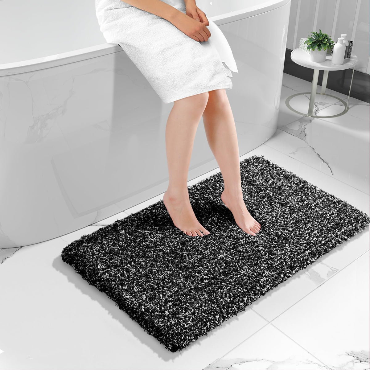 Yimobra Bathroom Rugs Non Slip Washable 32X20, Ultra Soft and Water Absorbent Bath Mats, Plush Fluffy Shower Mat Outside, Microfiber Thick Matts for Bathroom Floor/Tub, Light Gray and White