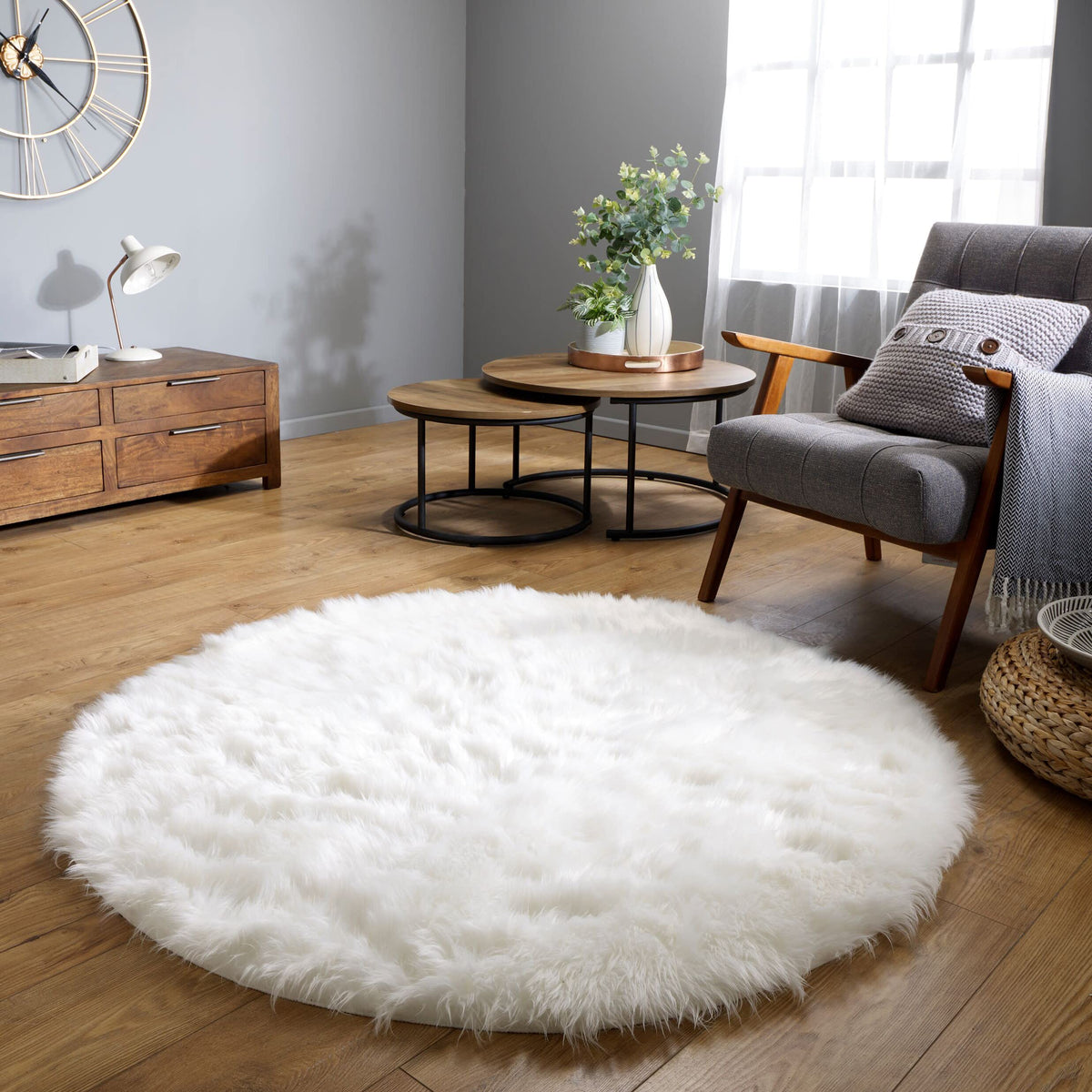 Latepis White Sheepskin Rug 2x3 Faux Fur Sheepskin Rug for Living Room Fluffy Washable Rugs for Bedroom Luxury Room Decor Furry Rugs Rectangle