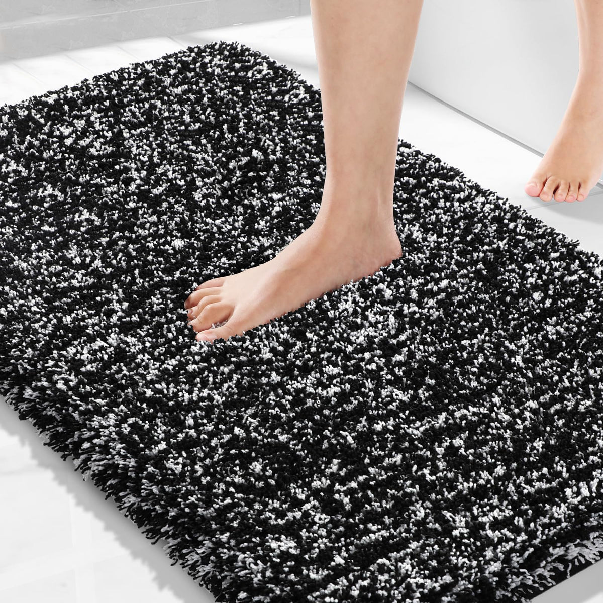Yimobra Bathroom Rugs Non Slip Washable 32X20, Ultra Soft and Water Absorbent Bath Mats, Plush Fluffy Shower Mat Outside, Microfiber Thick Matts for Bathroom Floor/Tub, Light Gray and White