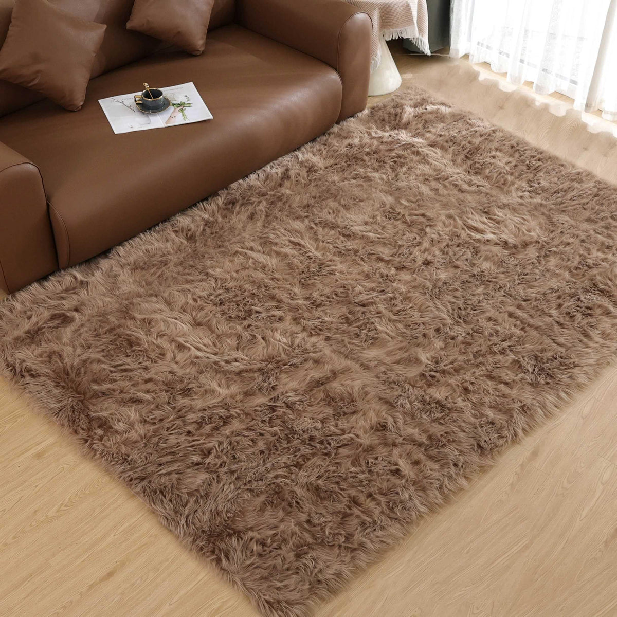 Goolela White Fluffy Faux Fur Rug for Bedroom Faux Sheepskin Rug 2x3 White Fuzzy Furry Bedside Carpet Dining Room Playroom Dorm Small Washable Rectangle