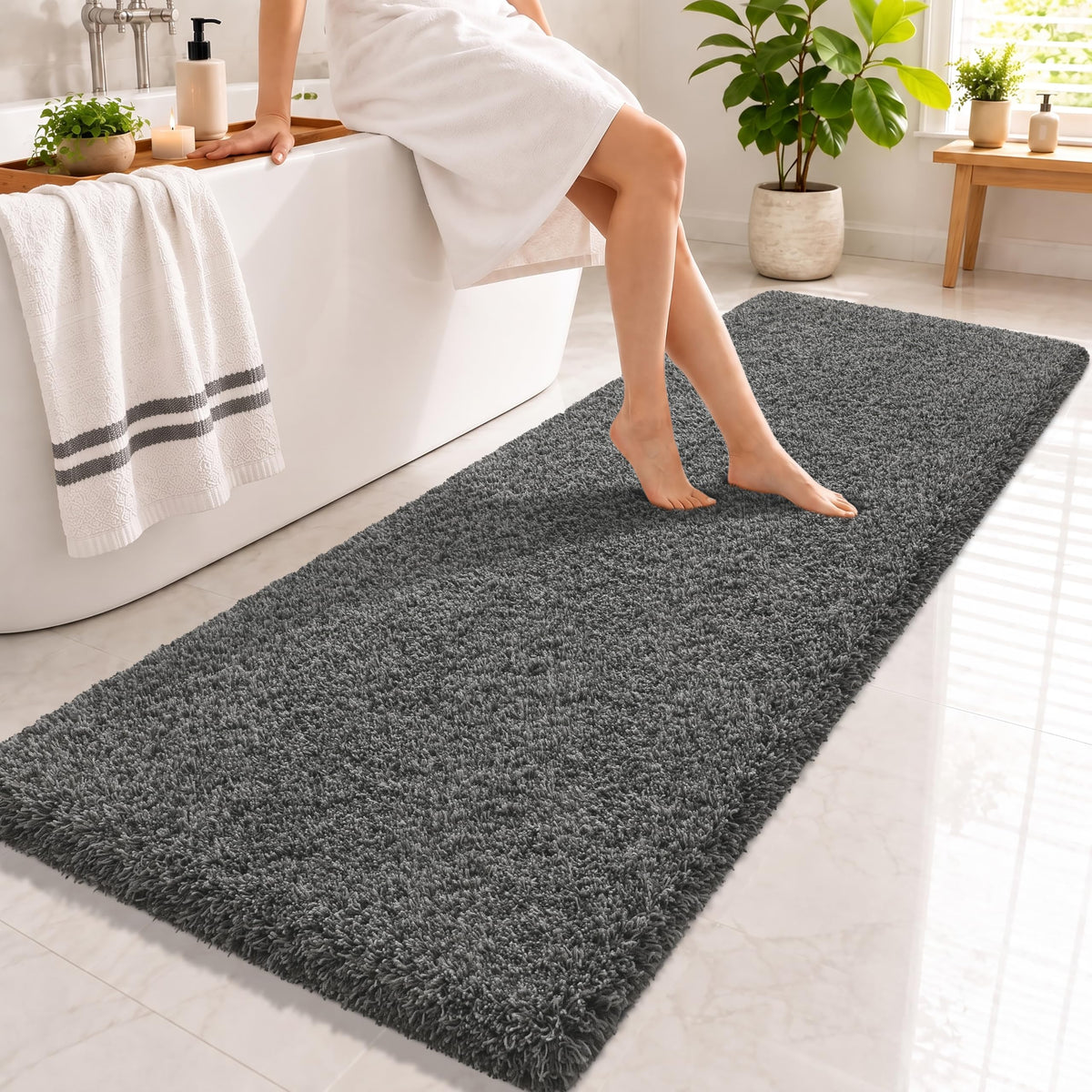 Yimobra Bathroom Rugs Non Slip Washable 32X20, Ultra Soft and Water Absorbent Bath Mats, Plush Fluffy Shower Mat Outside, Microfiber Thick Matts for Bathroom Floor/Tub, Light Gray and White