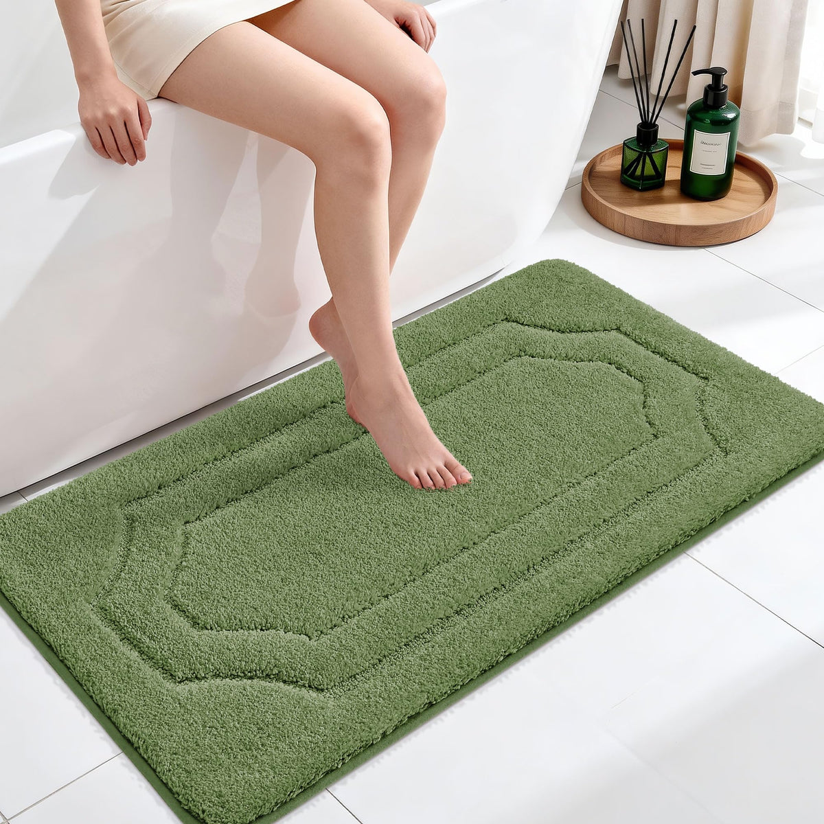 BEQHAUSE Bathroom Rugs Non Slip Bath Mat Soft Absorbent, 24"x36", Green