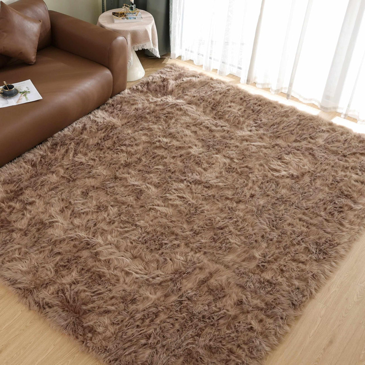 Goolela White Fluffy Faux Fur Rug for Bedroom Faux Sheepskin Rug 2x3 White Fuzzy Furry Bedside Carpet Dining Room Playroom Dorm Small Washable Rectangle