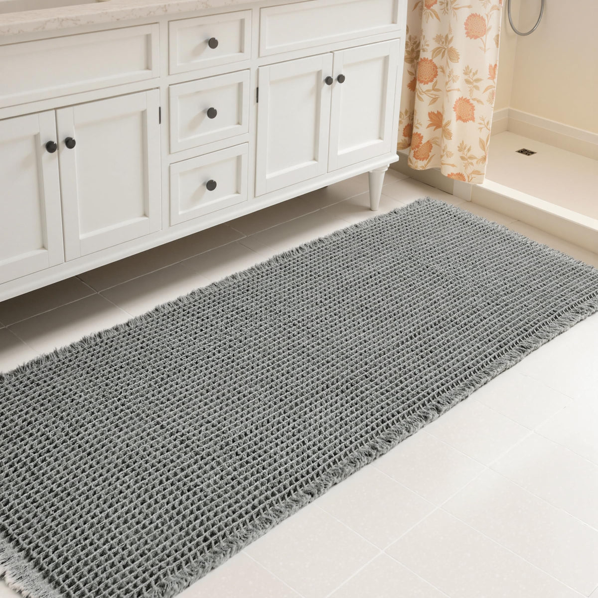 SUBRTEX Bathroom Rugs Chenille Bath Rug Soft Short Plush Bath Mat Soft Shower Mat Water Absorbent Shower Mat Quick Dry Machine Washable(White,18" x 24")