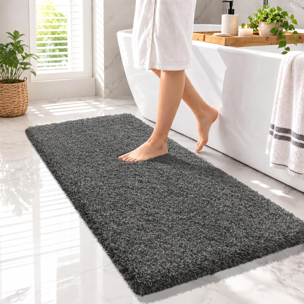 Yimobra Bathroom Rugs Non Slip Washable 32X20, Ultra Soft and Water Absorbent Bath Mats, Plush Fluffy Shower Mat Outside, Microfiber Thick Matts for Bathroom Floor/Tub, Light Gray and White