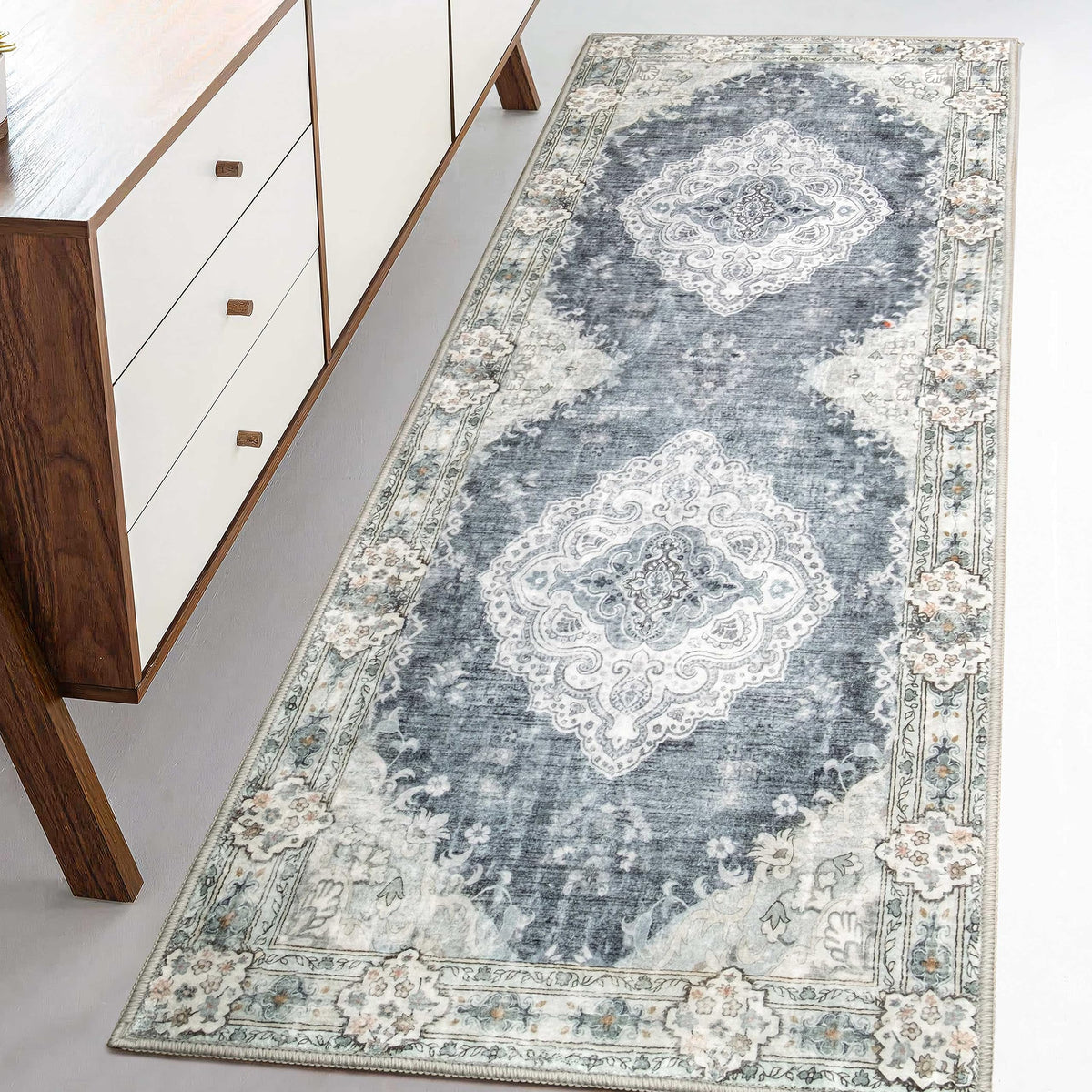 MUJOO Pink Rug 3x5 Washable,Boho Area Rugs Small Non Slip Low-Pile Floral