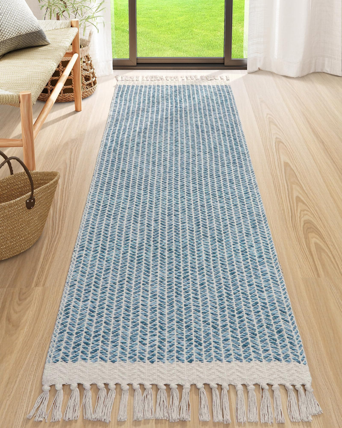 Lahome Belle Boho Bathroom Rugs, Small 2x3 Front Door Mat Lightweight Kitchen Rug Woven Cotton Area Rug with Tassels, Farmhouse Washable Black and White Throw Rug Low Pile Carpet for Entry Laundry