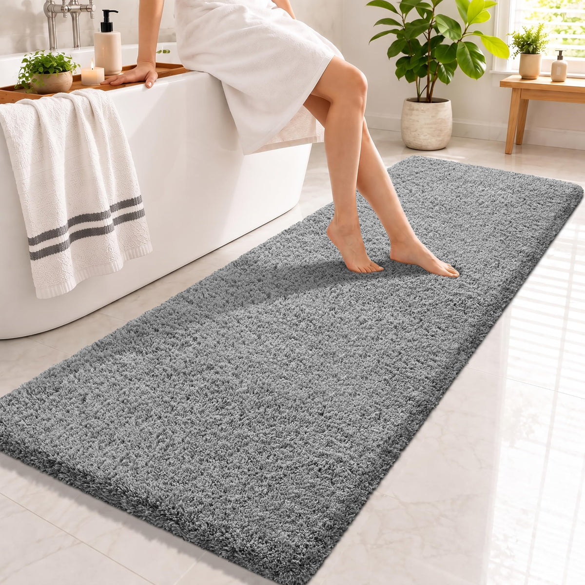 Yimobra Bathroom Rugs Non Slip Washable 32X20, Ultra Soft and Water Absorbent Bath Mats, Plush Fluffy Shower Mat Outside, Microfiber Thick Matts for Bathroom Floor/Tub, Light Gray and White