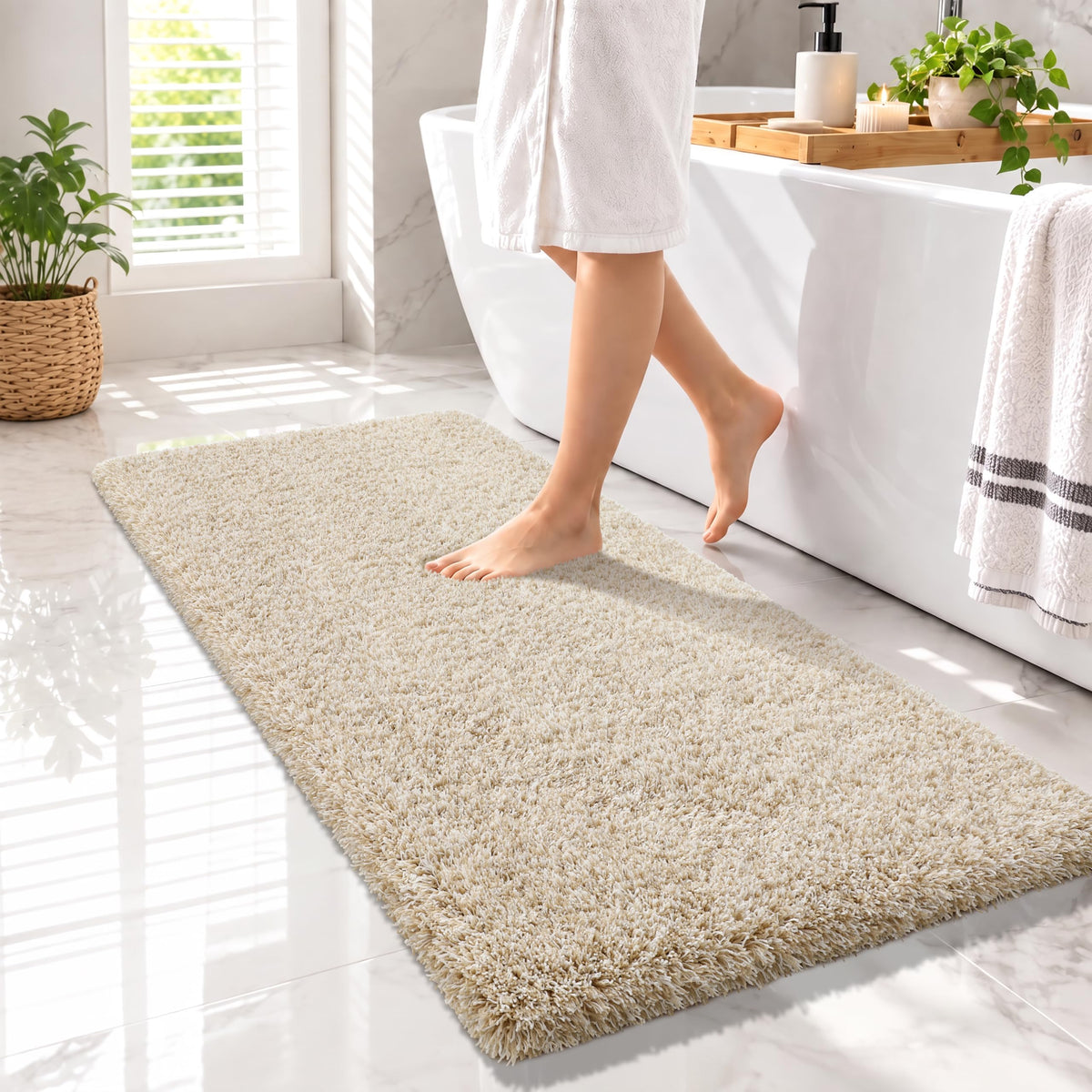 Yimobra Bathroom Rugs Non Slip Washable 32X20, Ultra Soft and Water Absorbent Bath Mats, Plush Fluffy Shower Mat Outside, Microfiber Thick Matts for Bathroom Floor/Tub, Light Gray and White