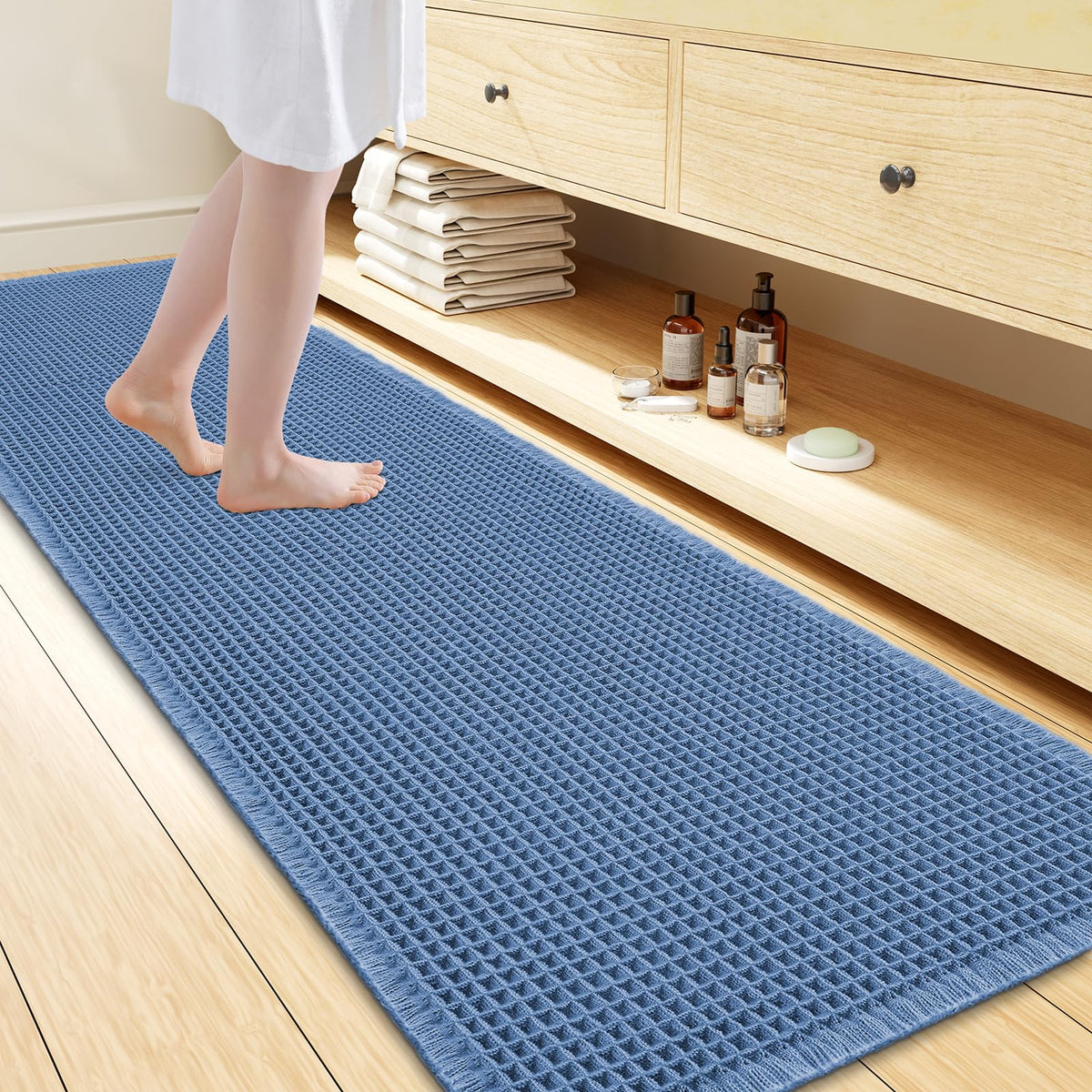 Smiry Waffle Bath Mat 30X20, Extra Soft Absorbent Bathroom Rugs, Brown
