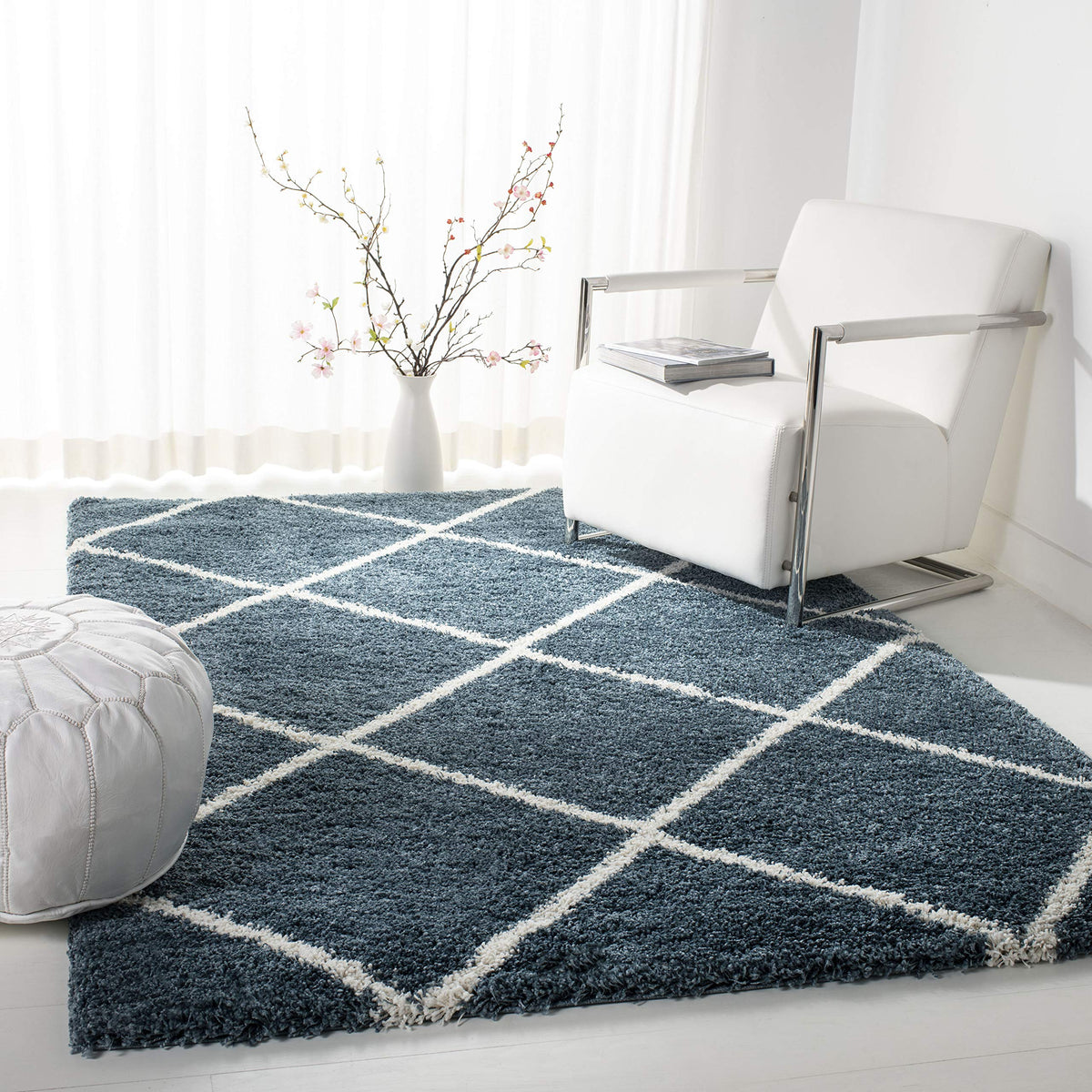 SAFAVIEH Hudson Shag Accent Rug 2'x3', Soft Distressed Grey & Ivory SGH281K