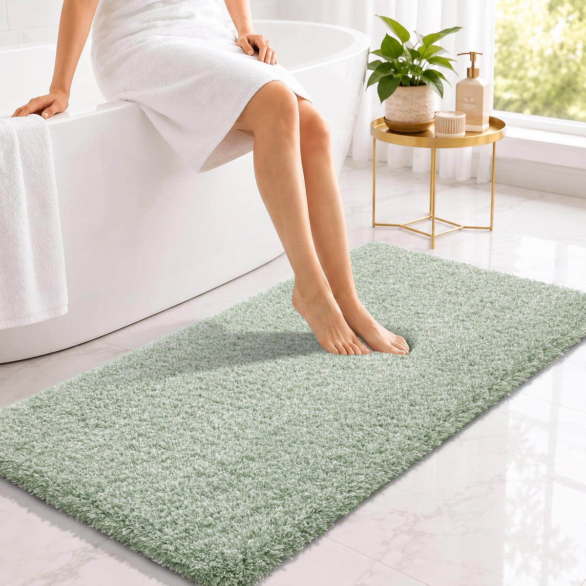 Yimobra Bathroom Rugs Non Slip Washable 32X20, Ultra Soft and Water Absorbent Bath Mats, Plush Fluffy Shower Mat Outside, Microfiber Thick Matts for Bathroom Floor/Tub, Light Gray and White