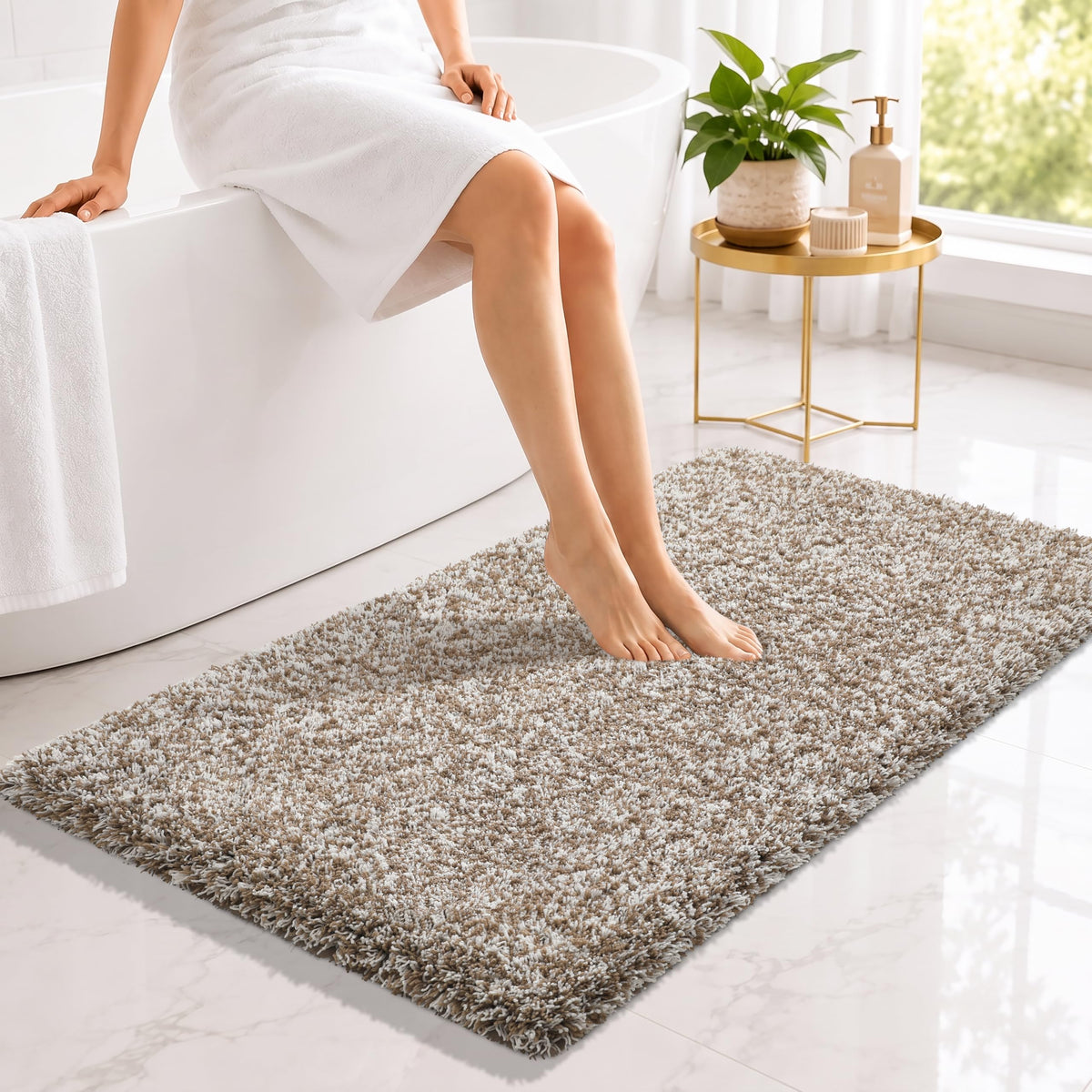 Yimobra Bathroom Rugs Non Slip Washable 32X20, Ultra Soft and Water Absorbent Bath Mats, Plush Fluffy Shower Mat Outside, Microfiber Thick Matts for Bathroom Floor/Tub, Light Gray and White