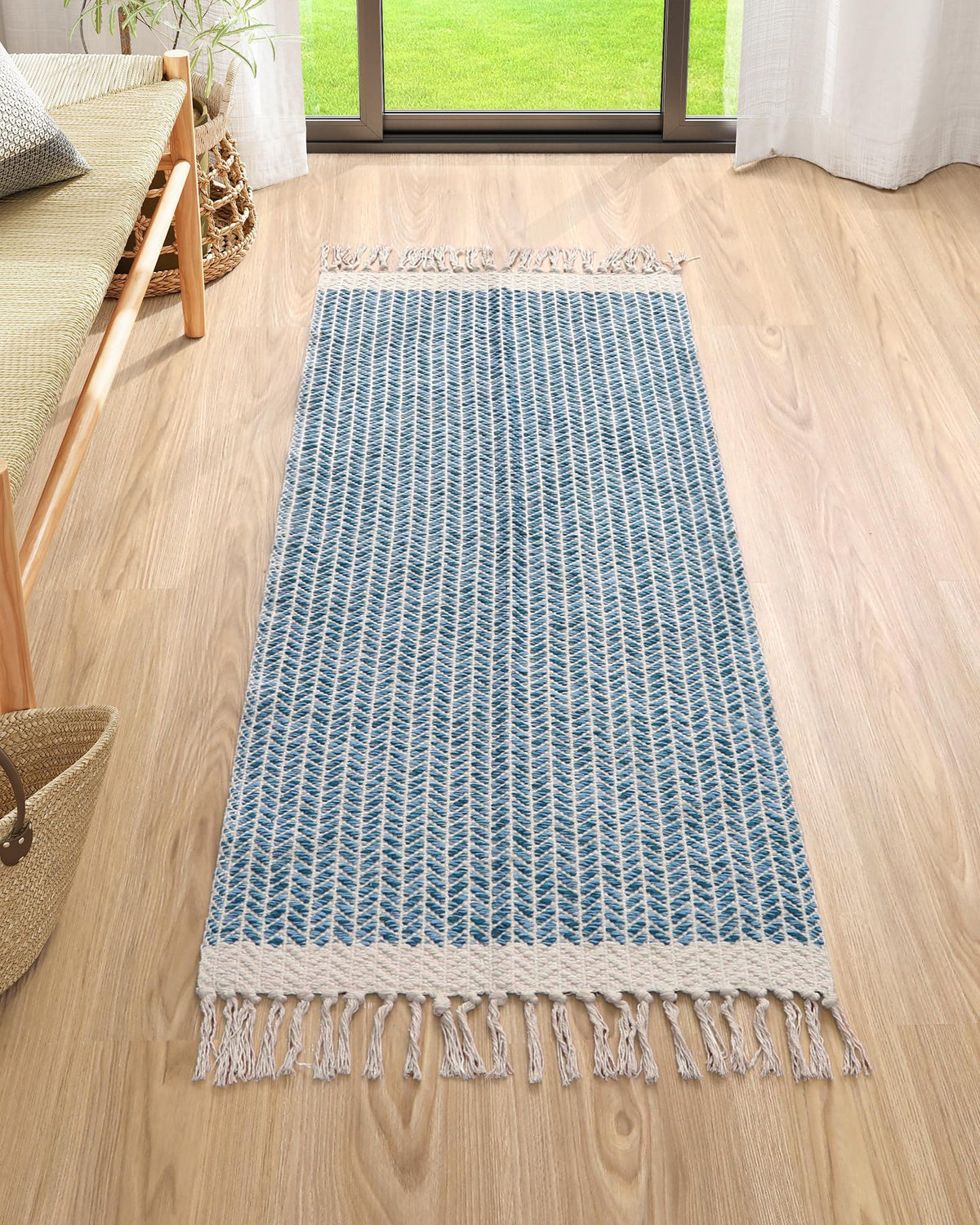 Lahome Belle Boho Bathroom Rugs, Small 2x3 Front Door Mat Lightweight Kitchen Rug Woven Cotton Area Rug with Tassels, Farmhouse Washable Black and White Throw Rug Low Pile Carpet for Entry Laundry