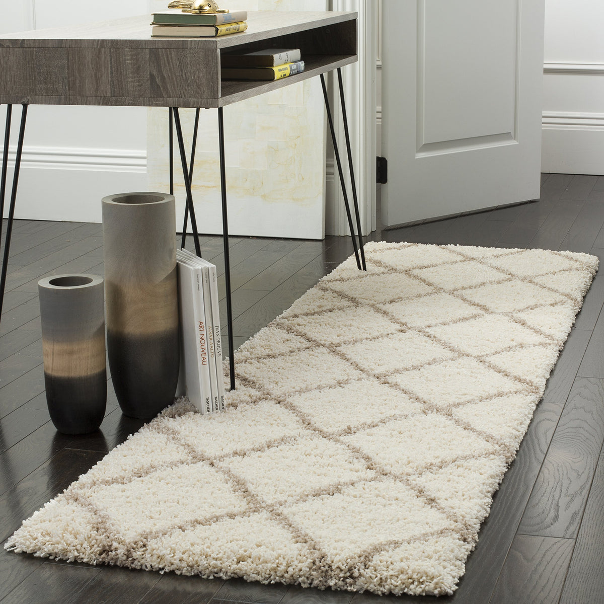 SAFAVIEH Hudson Shag Accent Rug 2'x3', Soft Distressed Grey & Ivory SGH281K