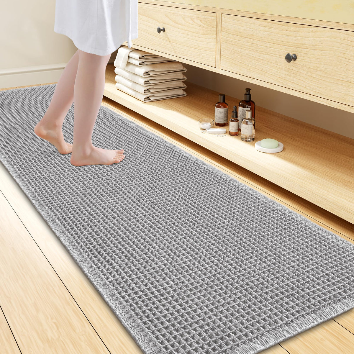 Smiry Waffle Bath Mat 30X20, Extra Soft Absorbent Bathroom Rugs, Brown