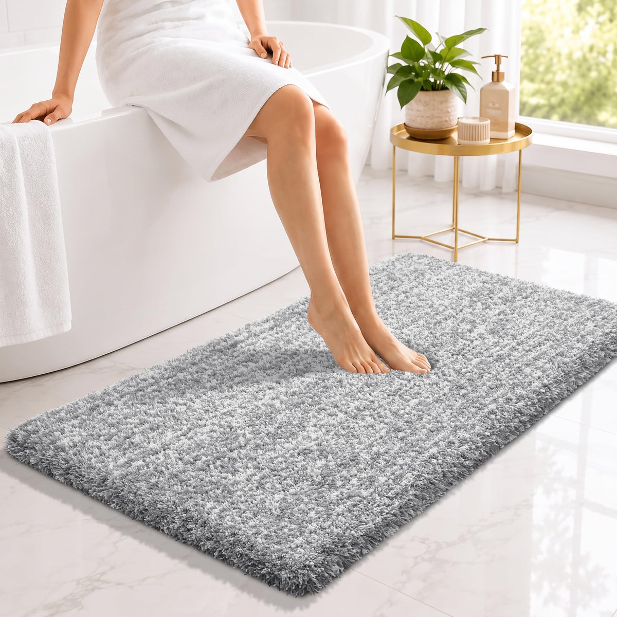 Yimobra Bathroom Rugs Non Slip Washable 32X20, Ultra Soft and Water Absorbent Bath Mats, Plush Fluffy Shower Mat Outside, Microfiber Thick Matts for Bathroom Floor/Tub, Light Gray and White