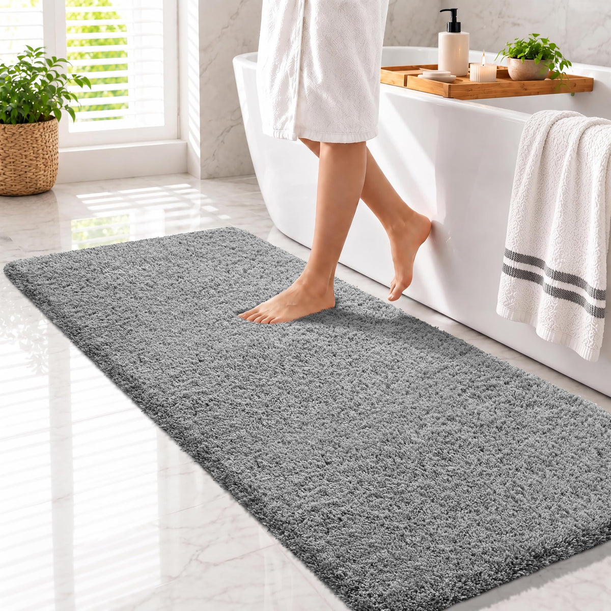Yimobra Bathroom Rugs Non Slip Washable 32X20, Ultra Soft and Water Absorbent Bath Mats, Plush Fluffy Shower Mat Outside, Microfiber Thick Matts for Bathroom Floor/Tub, Light Gray and White