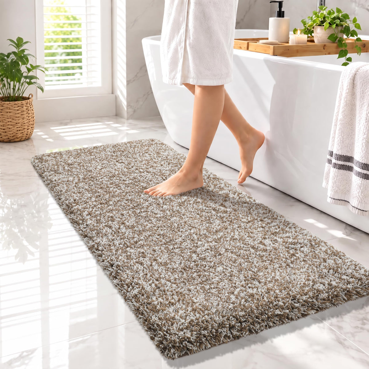 Yimobra Bathroom Rugs Non Slip Washable 32X20, Ultra Soft and Water Absorbent Bath Mats, Plush Fluffy Shower Mat Outside, Microfiber Thick Matts for Bathroom Floor/Tub, Light Gray and White