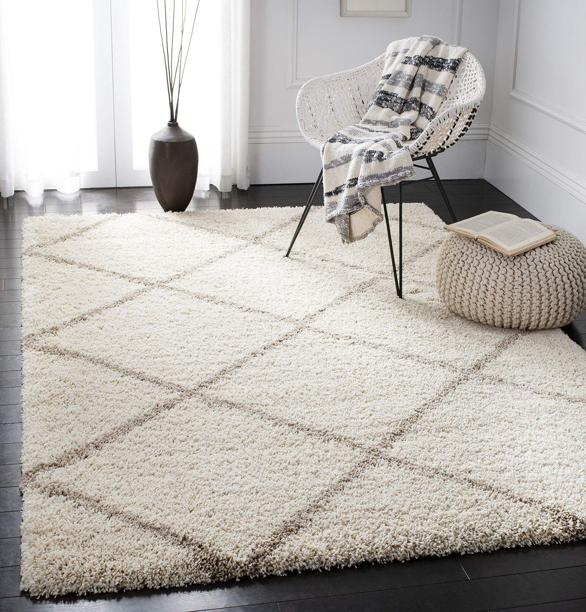 SAFAVIEH Hudson Shag Accent Rug 2'x3', Soft Distressed Grey & Ivory SGH281K