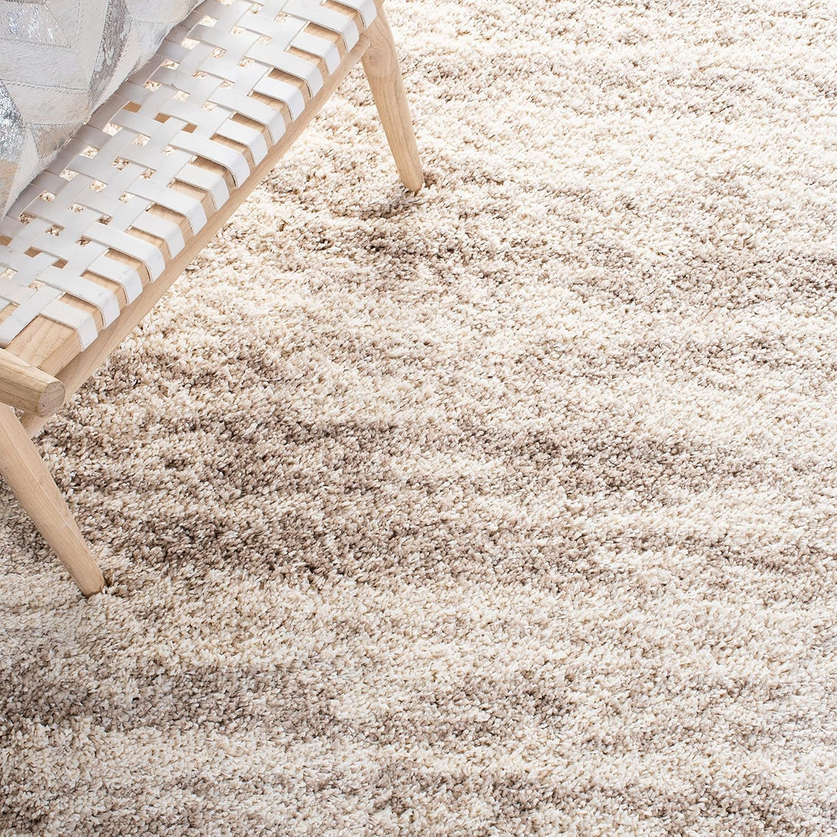 SAFAVIEH Hudson Shag Accent Rug 2x3, Ivory & Beige SGH206B