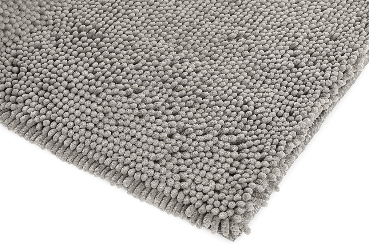 Amazon Basics Platinum Bathroom Rug Mat, Ultra Absorbent Plush Shag, Non-Slip, Quick Drying, Machine Washable, 21" x 34"
