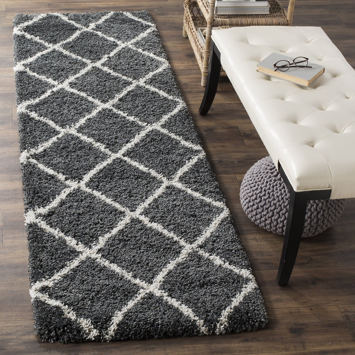 SAFAVIEH Hudson Shag Accent Rug 2'x3', Soft Distressed Grey & Ivory SGH281K