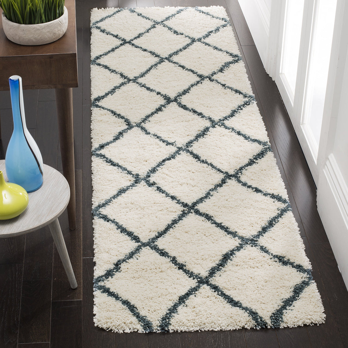 SAFAVIEH Hudson Shag Accent Rug 2'x3', Soft Distressed Grey & Ivory SGH281K