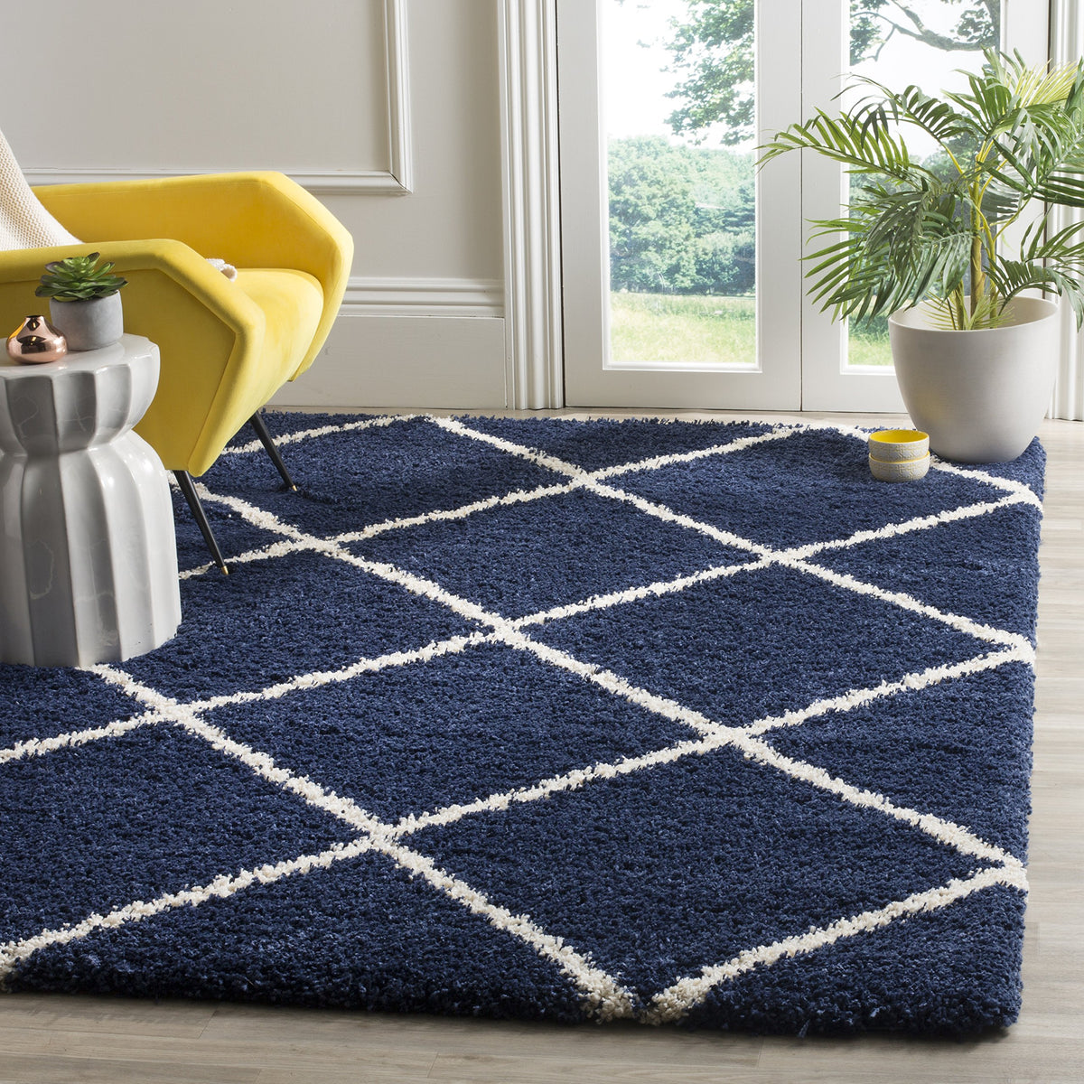 SAFAVIEH Hudson Shag Accent Rug 2'x3', Soft Distressed Grey & Ivory SGH281K